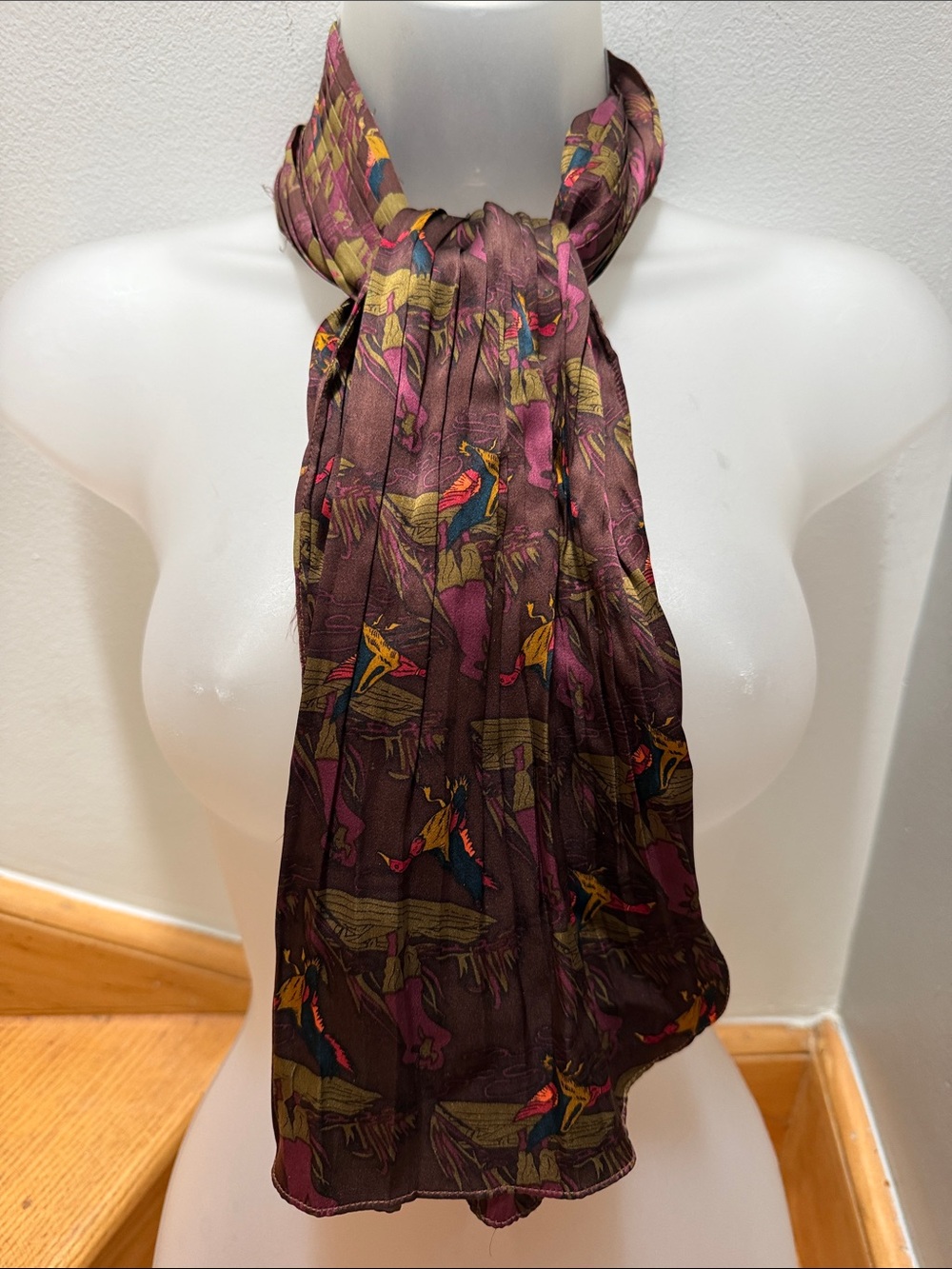 Vintage Plissé Silk Ascot Scarf - Mallard Duck & Waterfowl Hunting Scene